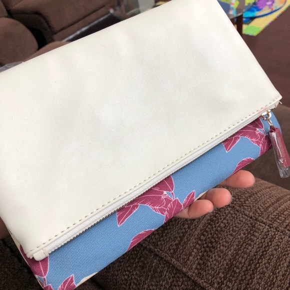 Convertible clutch - Picture 7 of 9